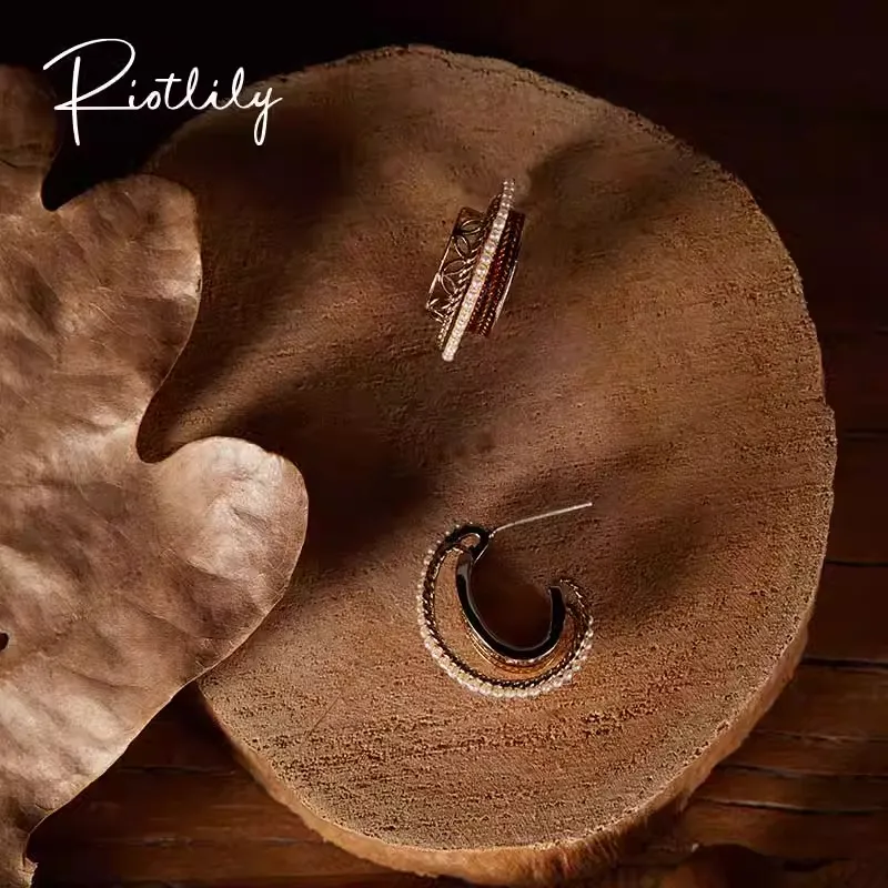 RiotLILY Earrings Unisex-3