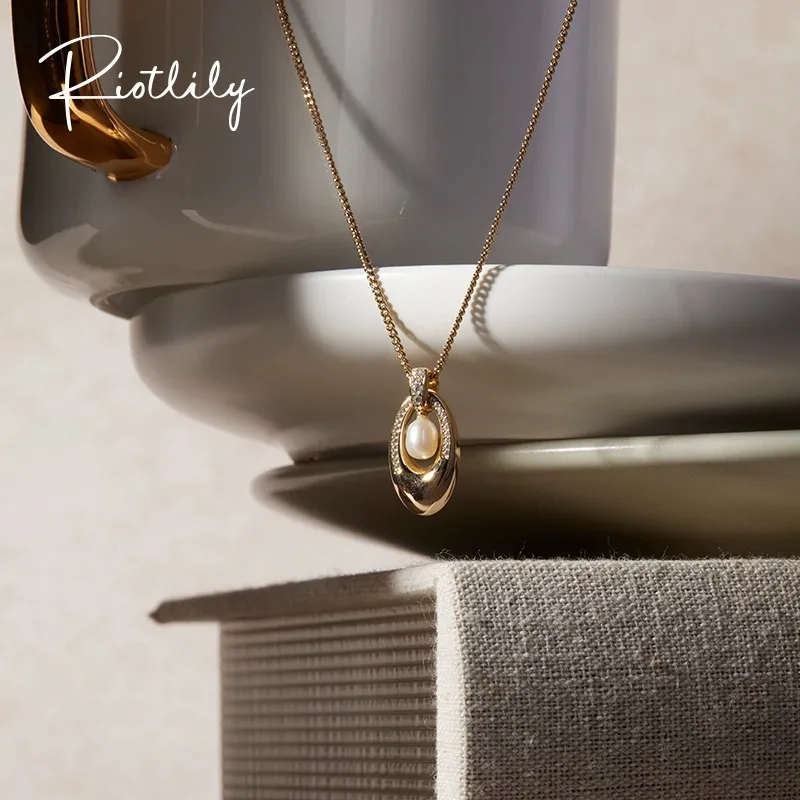 RiotLILY Pearl Necklaces Women's-3