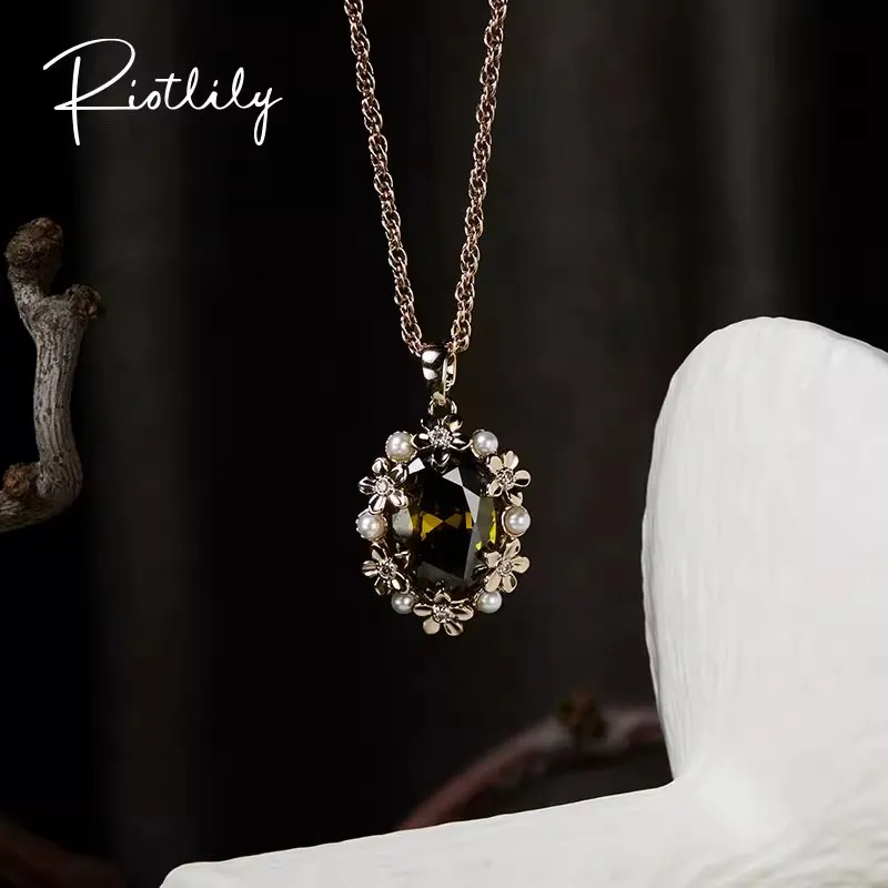 RiotLILY Alloy Necklaces Unisex-3