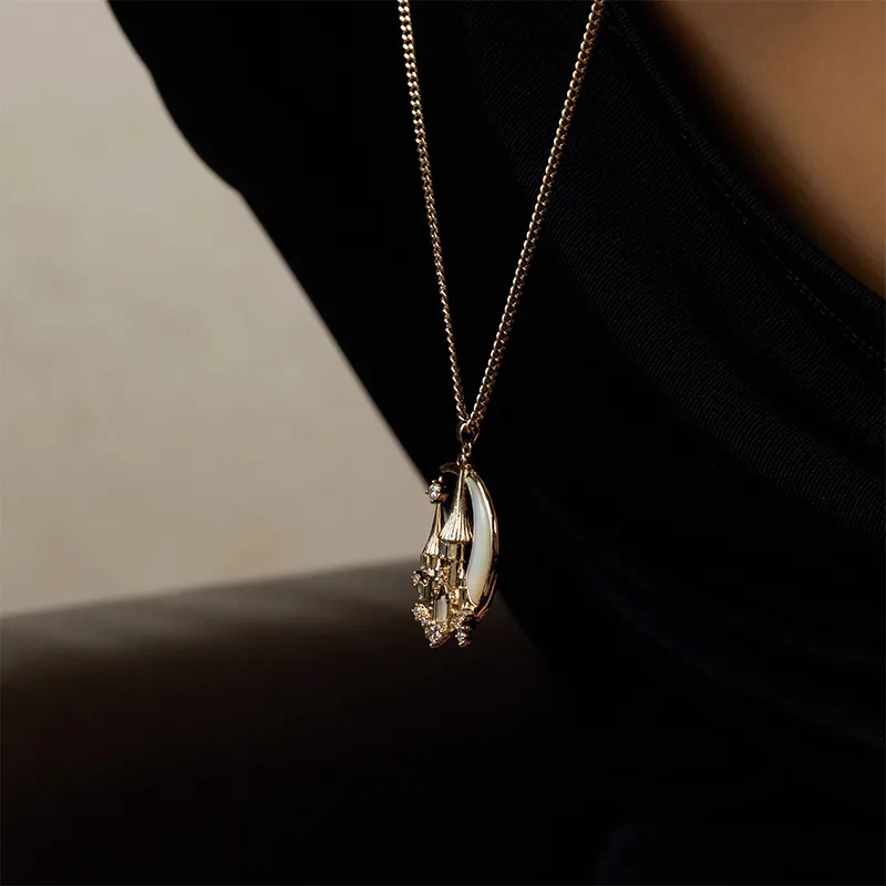 RiotLILY Dreamy Elegant Minimalist Style Shell Refined Unique Necklaces Women's-1