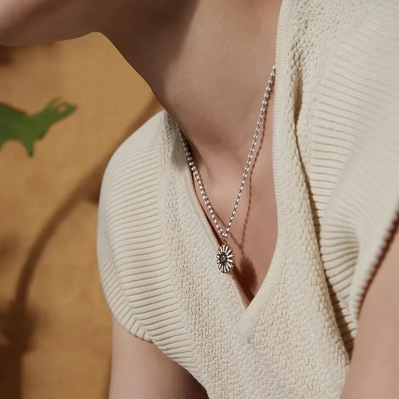RiotLILY Imitation Enamel Necklaces Unisex-1