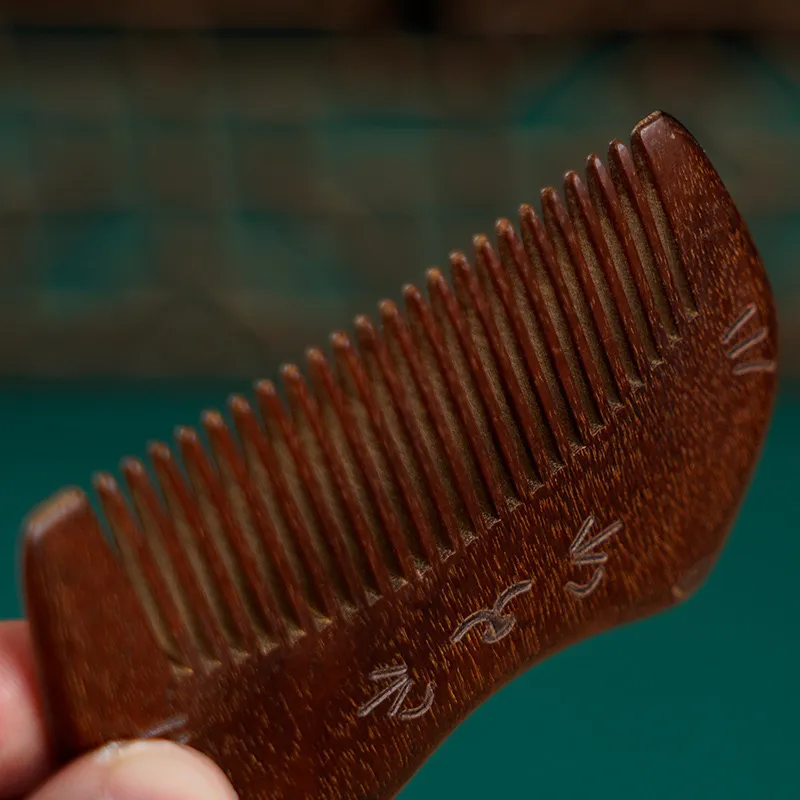 Is Here Golden Sandalwood Comb Unisex-5