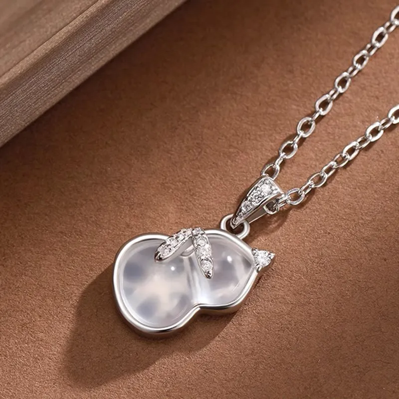 Strange Snow Natural Chalcedony Necklaces Women's-1