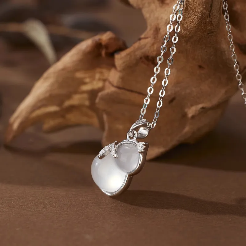 Strange Snow Natural Chalcedony Necklaces Women's-2