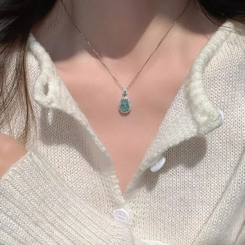 Strange Snow Ice Glutinous Jadeite Necklaces Unisex-4