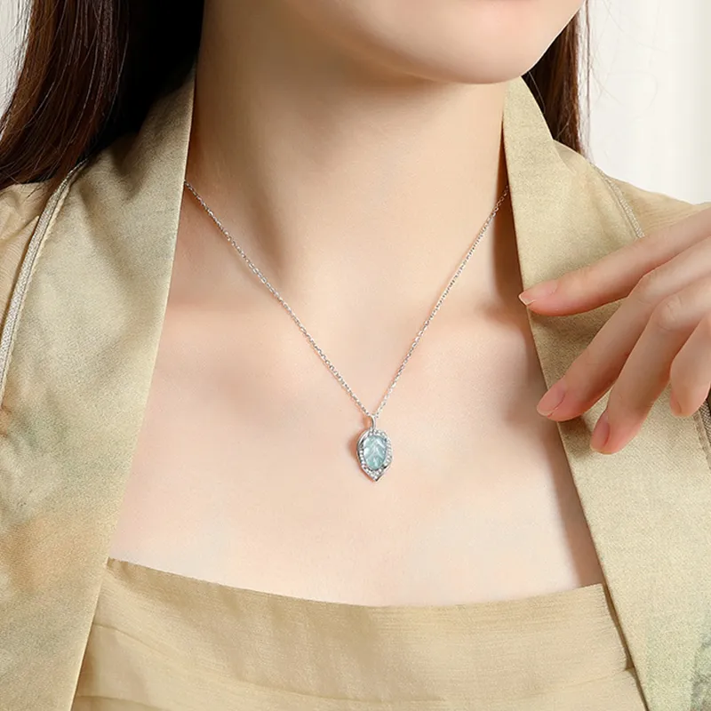 Strange Snow Glutinous Jade Jadeite Necklaces Unisex-7