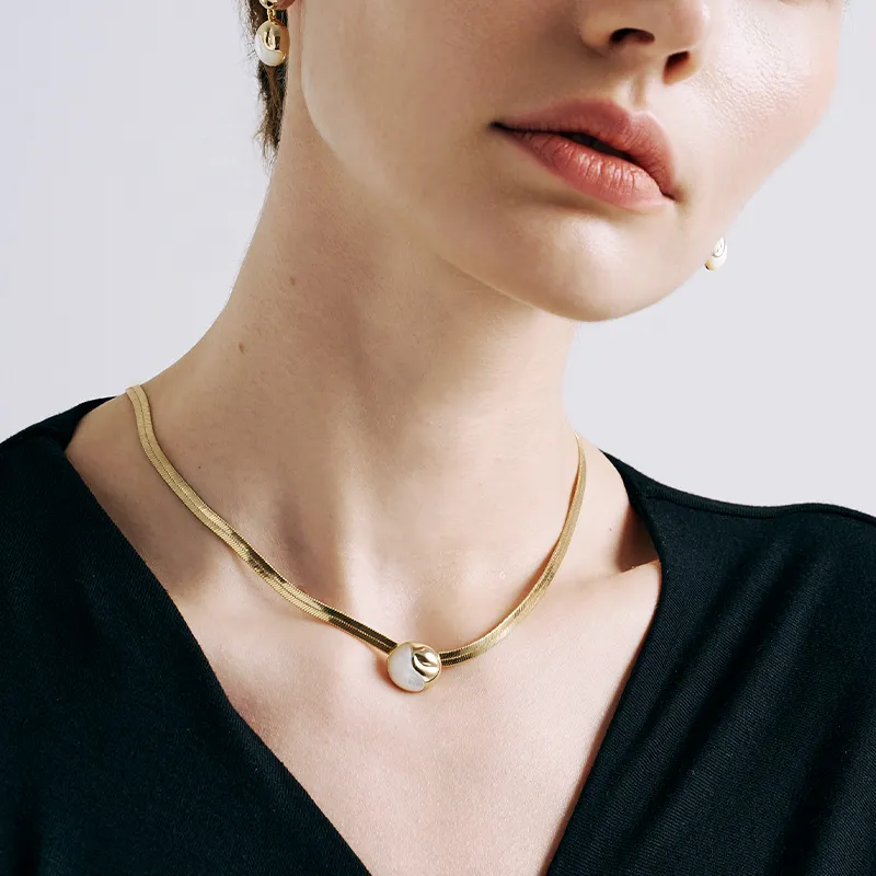 Amber Lollipop Mother Of Pearl Necklaces Women's-2