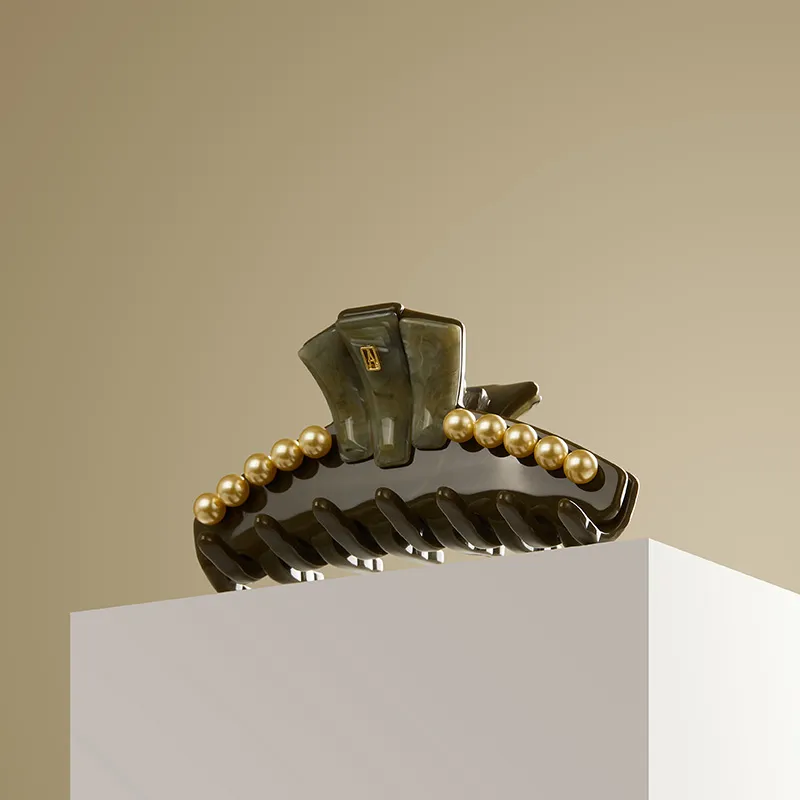 ALEXANDRE DE PARIS Jyl Medium Size Claw Clip Hair Accessories Headwear Women's-1
