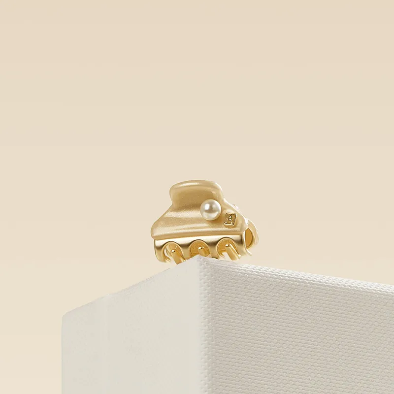 ALEXANDRE DE PARIS Partially In Love With Wandom Mini Claw Clip Hair Accessories Headwear Women's-6