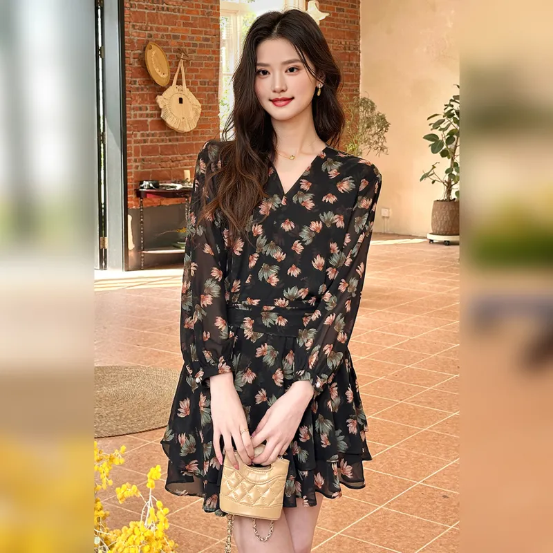 Wbwq Long-Sleeved Dresses Women's Black Background Floral-1