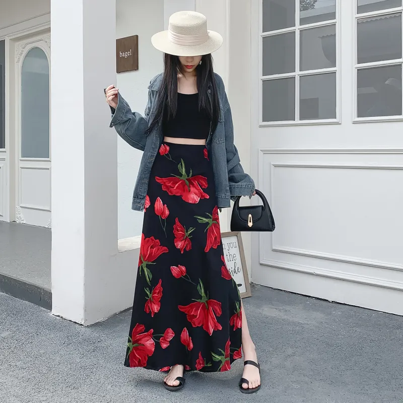 Wbwq Casual Long Skirts Women's Black Base Red Floral-5
