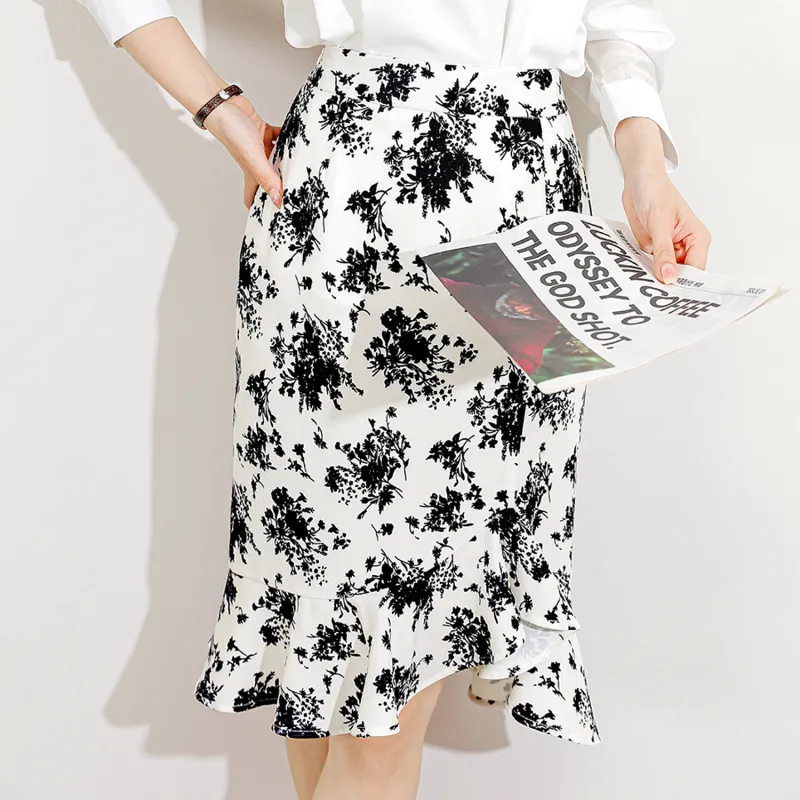 Wbwq Casual Long Skirts Women's Beige Base With Black Flowers-2