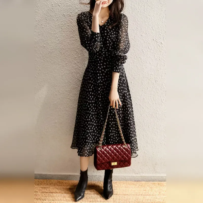 Wbwq Long-Sleeved Dresses Women's Black Background Floral-3