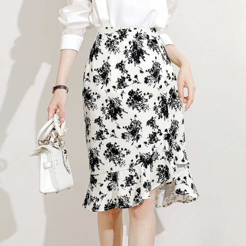 Wbwq Casual Long Skirts Women's Beige Base With Black Flowers-3