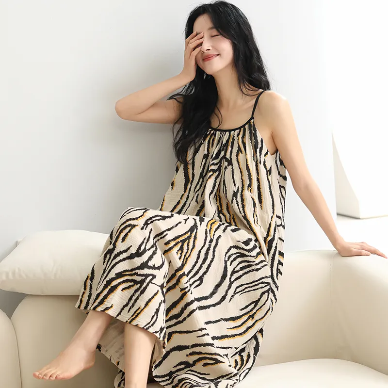 Lanza Nightgown Women's Image Color-3