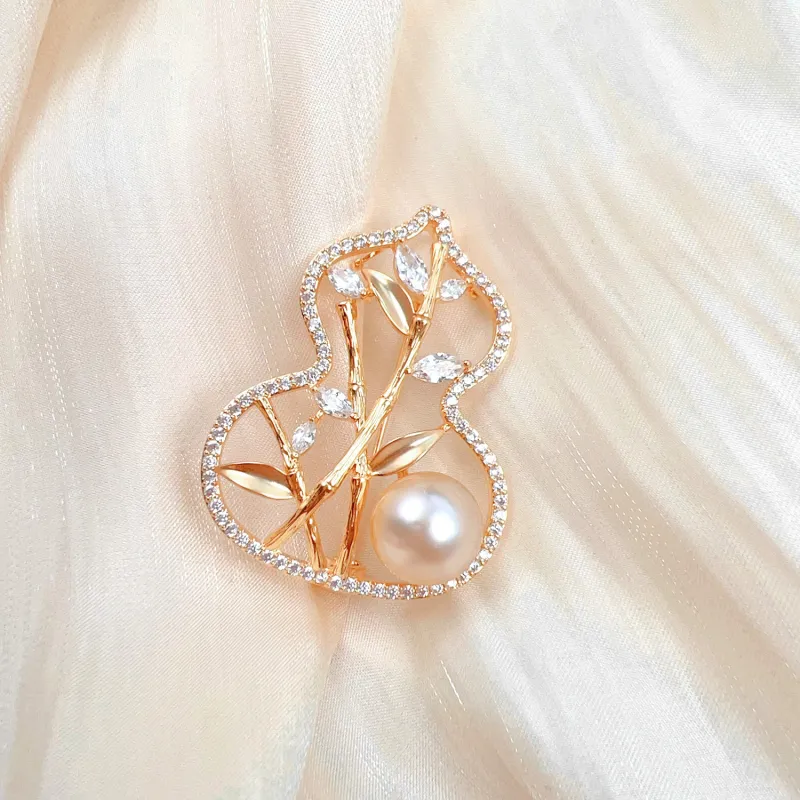 SIYIJIA Saltwater Pearl Brooches Women's-1