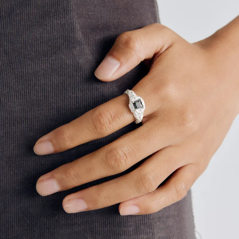 Empress 47 Concept S925 Silver Mountain Base Ring Unisex-3