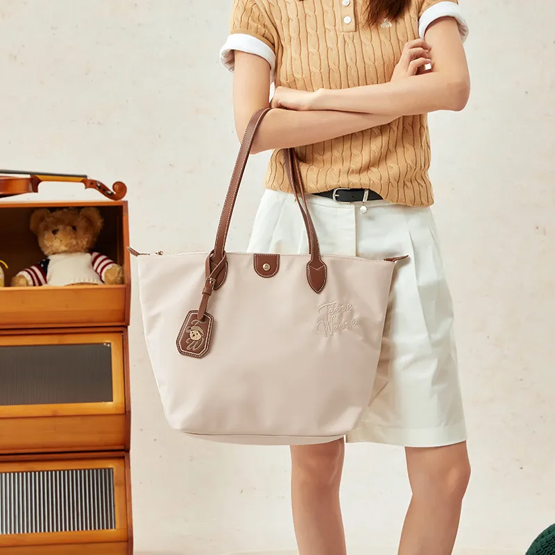 Teenie Weenie Shoulder Bags-16
