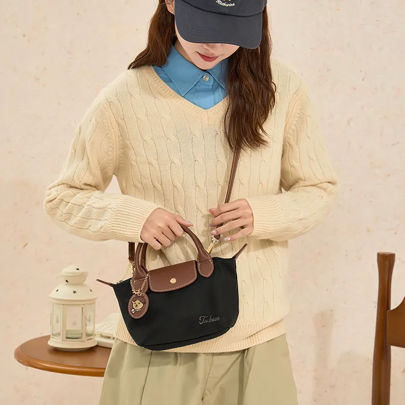 Teenie Weenie Nylon Crossbody Bag, One Shoulder, Portable Dumpling Bag Women's Multicolor-11