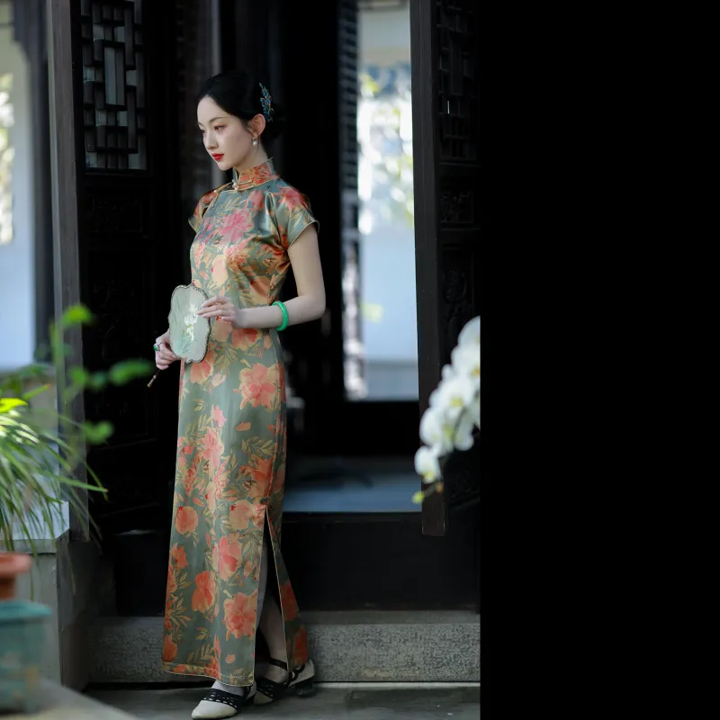 YICHENGFENGXU Cheongsam Women's Gray Green With Red Floral Accents Silk-2