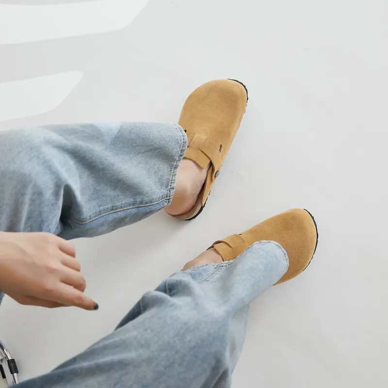 TASMAN AUS Closed Toe Slippers Unisex-10