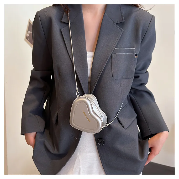 RIVMIND PU Heart Shaped Bag Shoulder Bag Regular Women's White/Silver/Rose Red/Green/Black-11