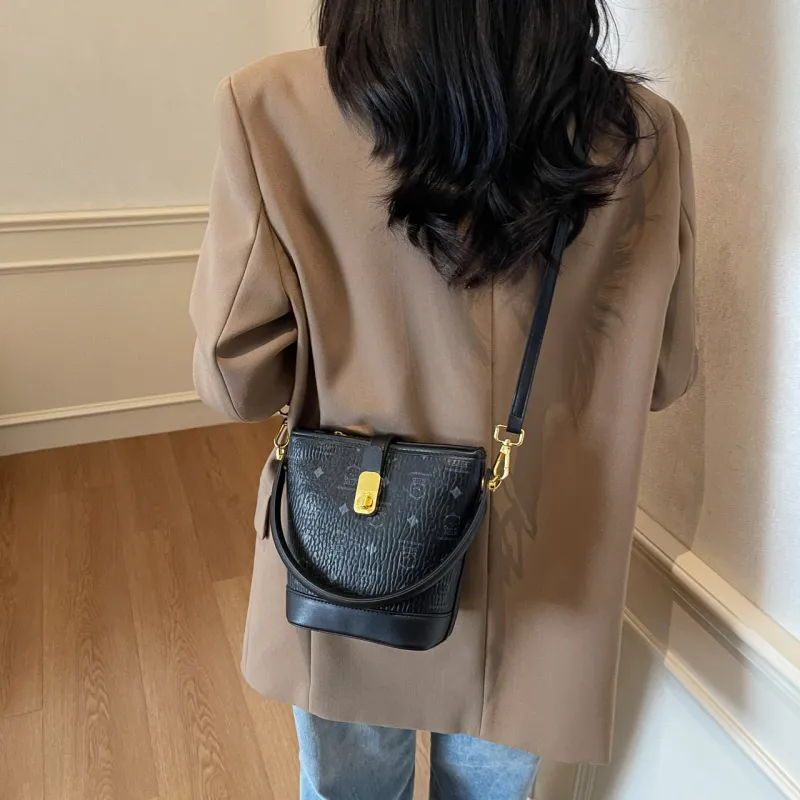 RIVMIND PU One Shoulder Handbag Regular Women's Khaki/Pink/Black/Brown-15