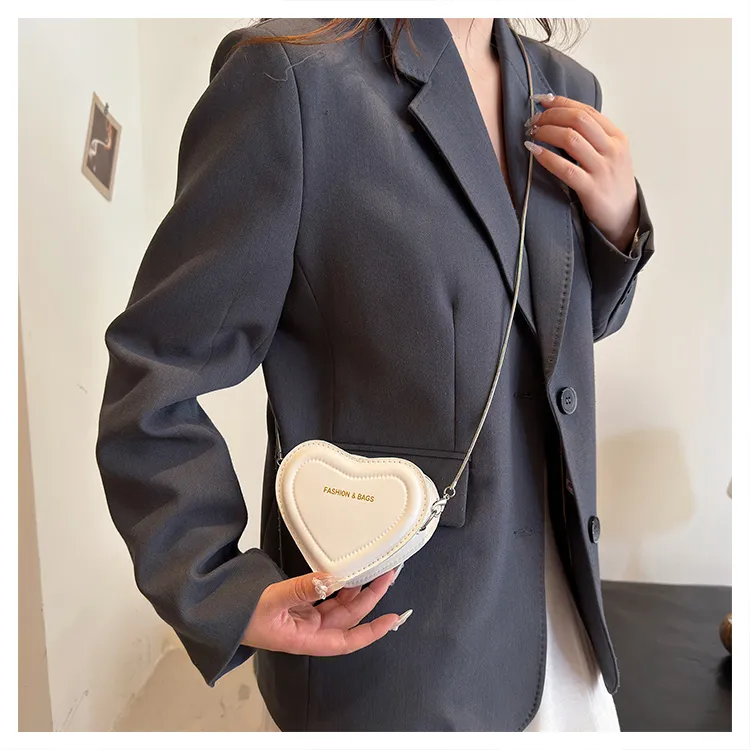 RIVMIND PU Heart Shaped Bag Shoulder Bag Regular Women's White/Silver/Rose Red/Green/Black-4