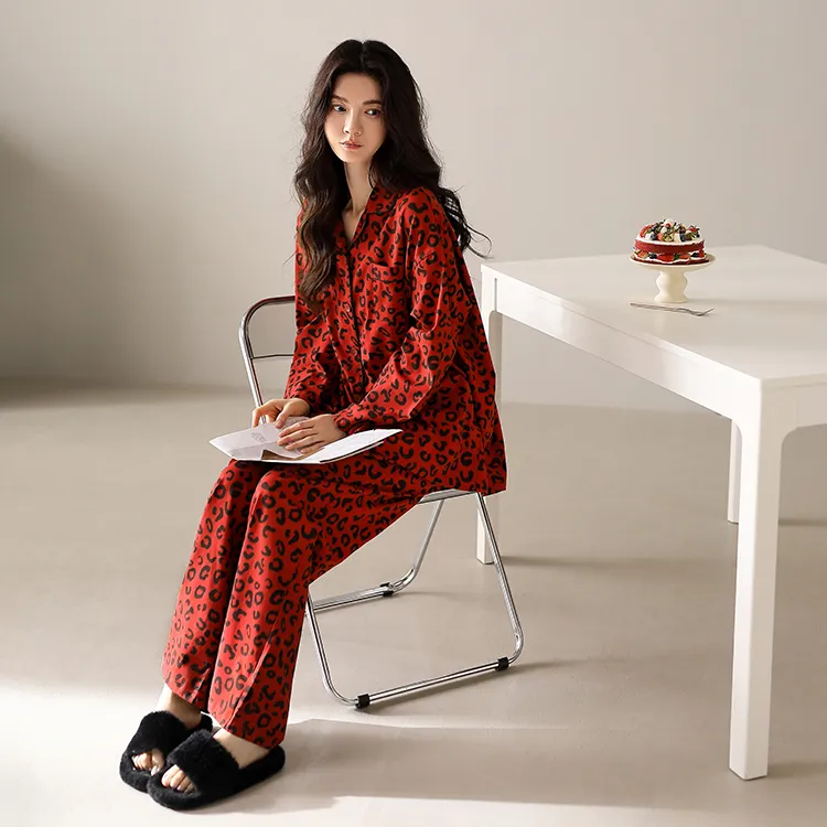 Yue Nei Women's Pajama Sets-5