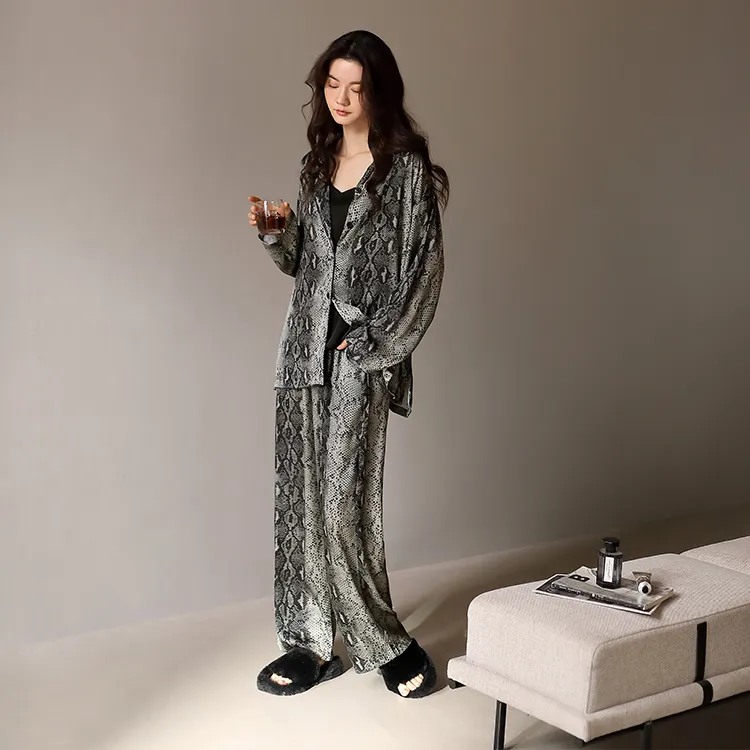 Yue Nei Pajama Set Women's Jet Black Ink-3