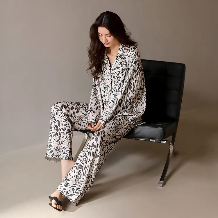 Yue Nei Pajama Set Women's Paper Ink White-2
