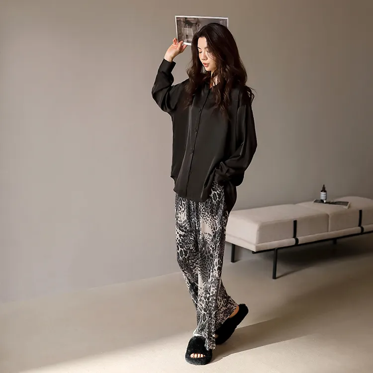 Yue Nei Pajama Set Women's Elegant Black-5