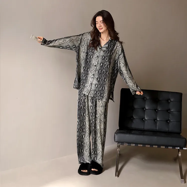 Yue Nei Pajama Set Women's Jet Black Ink-5