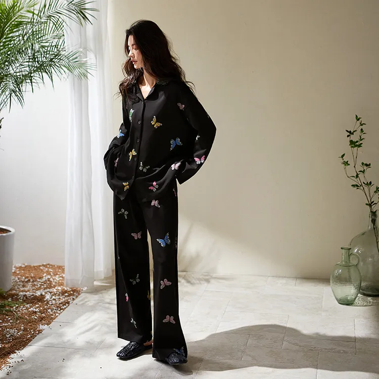 Yue Nei Pajama Set Women's Black Iridescent Butterfly-1