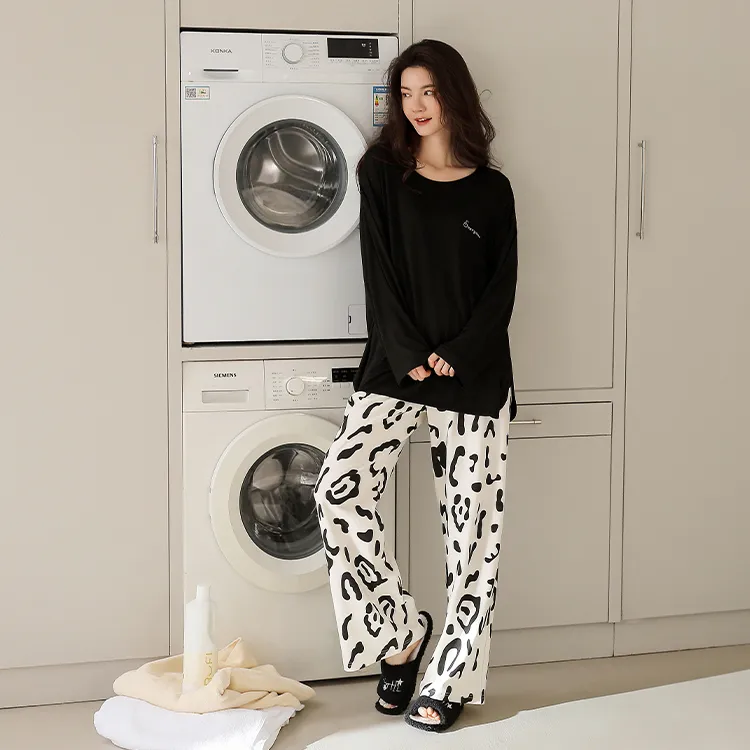 Yue Nei Women's Pajama Sets-1