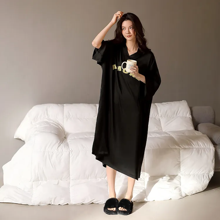 Yue Nei Nightgown Women's Elegant Black-5