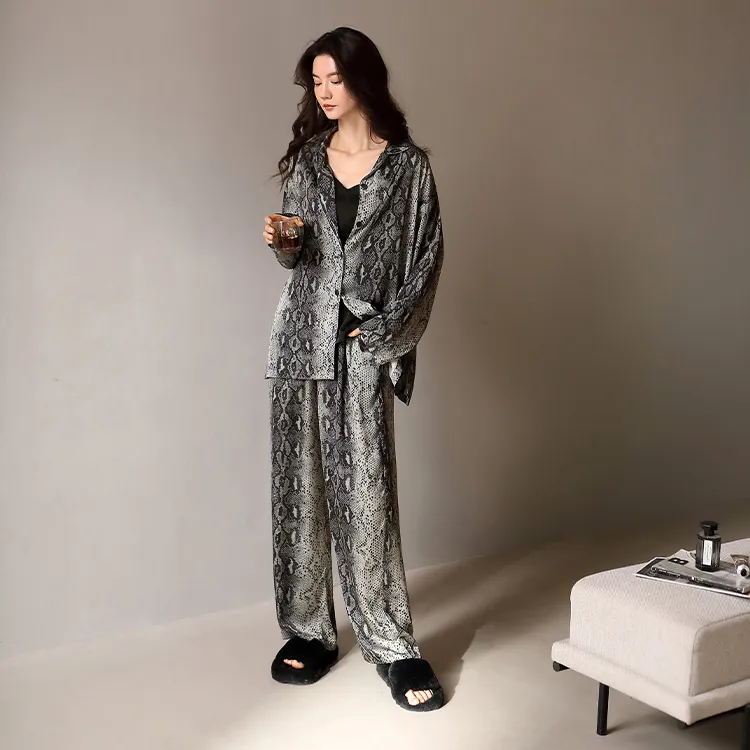 Yue Nei Pajama Set Women's Jet Black Ink-1