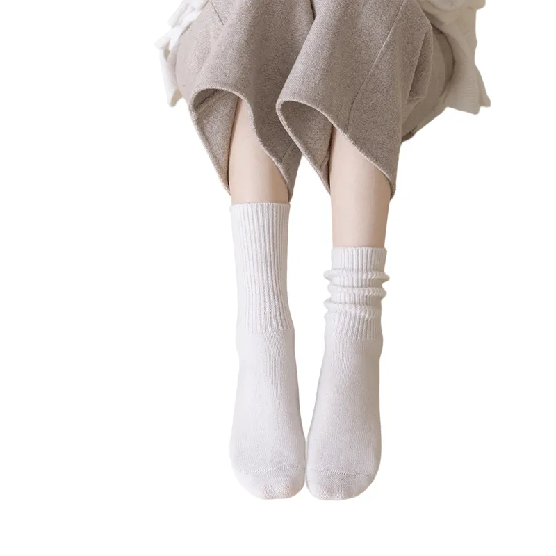 Cheemy Free Mid Calf Socks Women's 1 Pack White-1