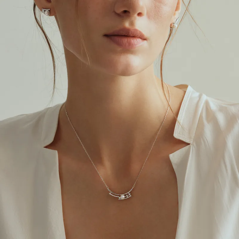 HUSSAIN Pearl Necklaces Women's White-1