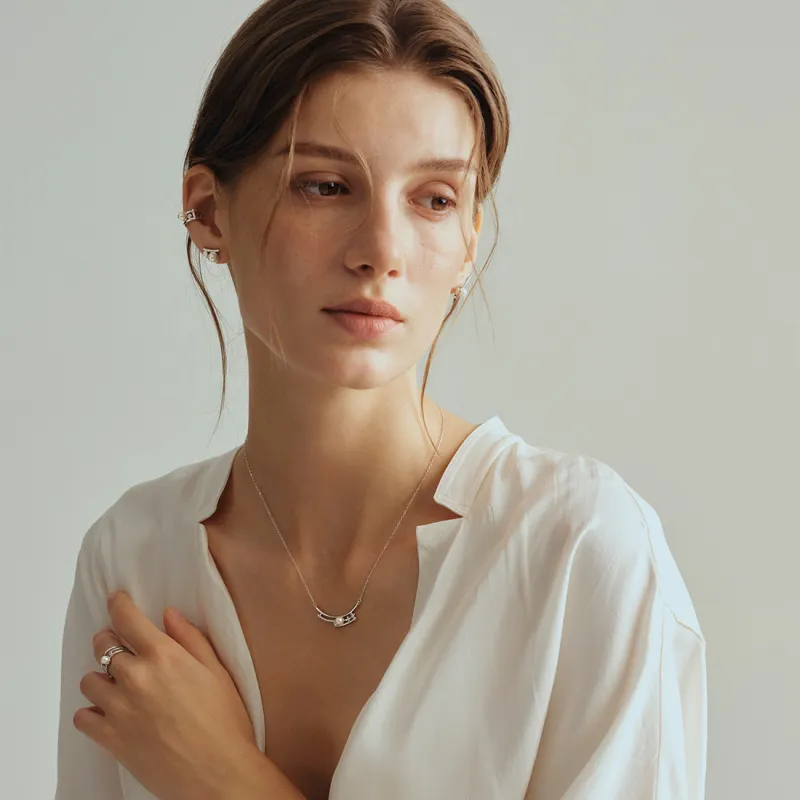 HUSSAIN Pearl Necklaces Women's White-2