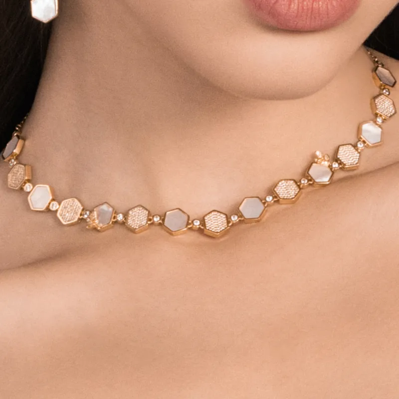 BABYBEI 925 Sterling Silver Mother Of Pearl Bee Gold Elegant Advanced Necklaces Women's-2