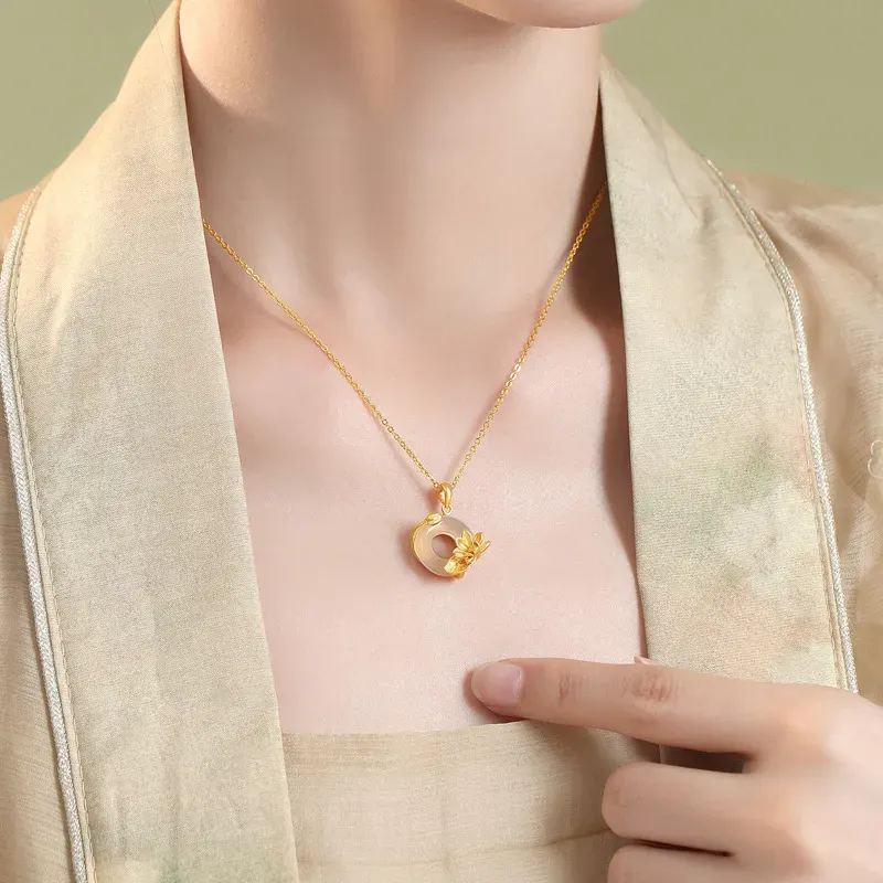 YASHENGZHUBAO Chalcedony Necklaces Women's-1