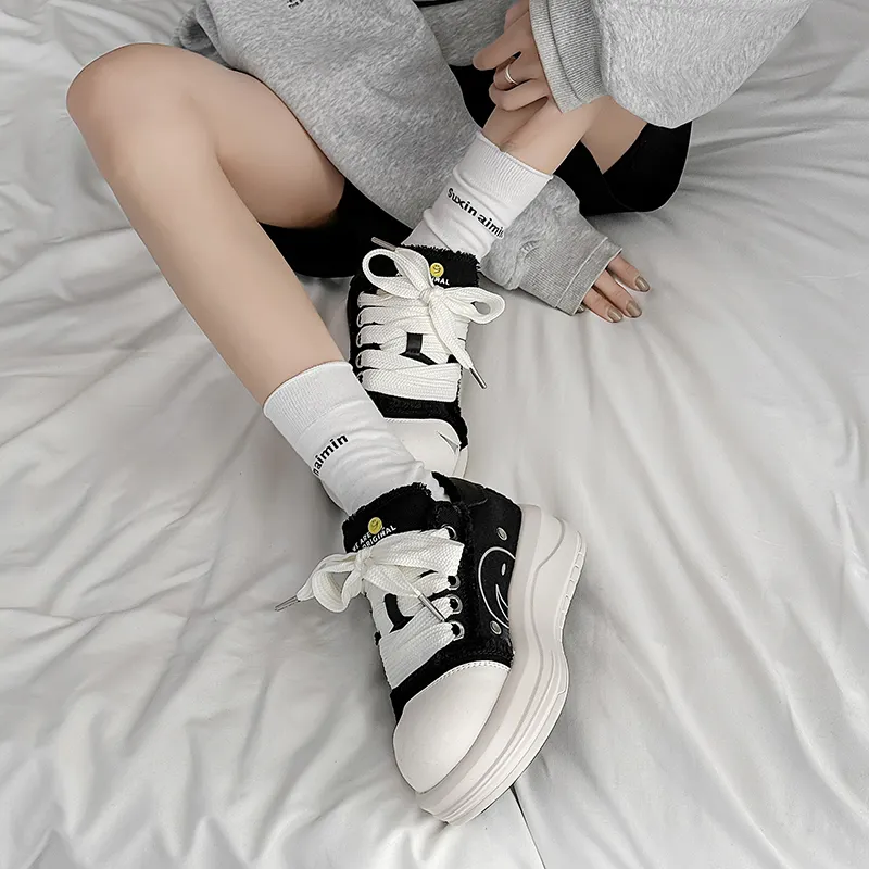 MUYI Low Top Skateboard Shoes Unisex-17