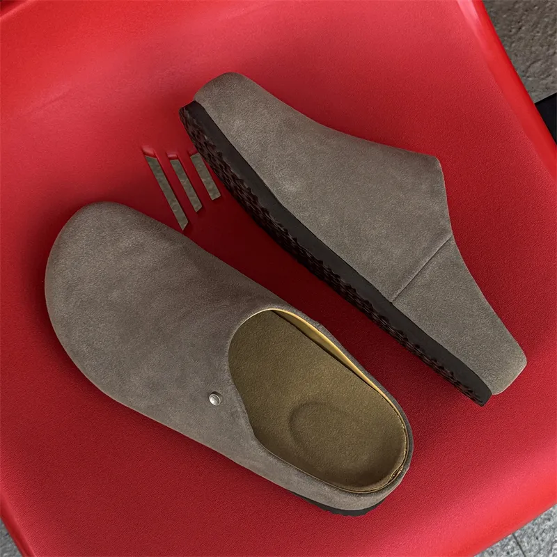 MUYI Rubber Sole Slip Resistant Closed Toe Slippers Unisex-36