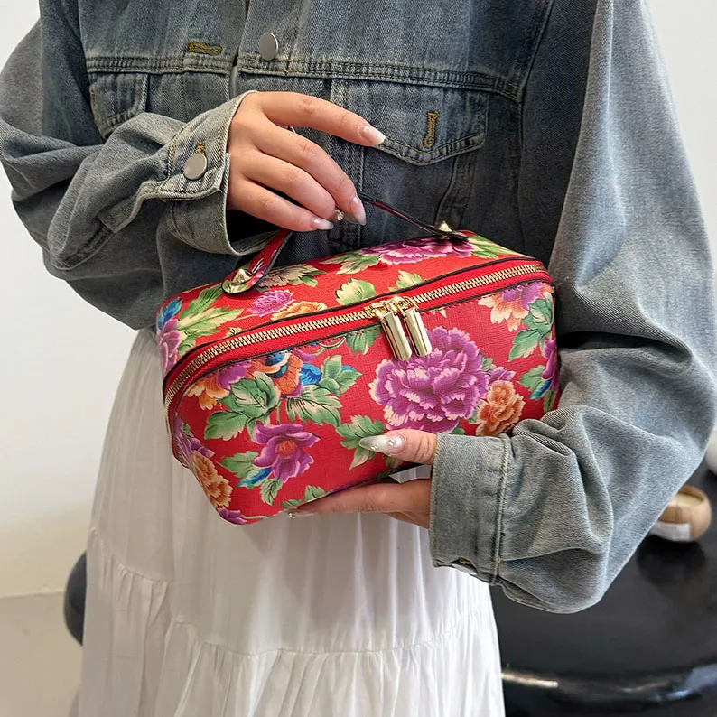 Boniu Polyurethane Makeup Bag Regular Women's Red/Green-2