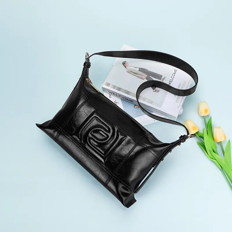 PIERRE CARDIN Cow Leather Shoulder Bag Women's Black/Brown/Ecru-7