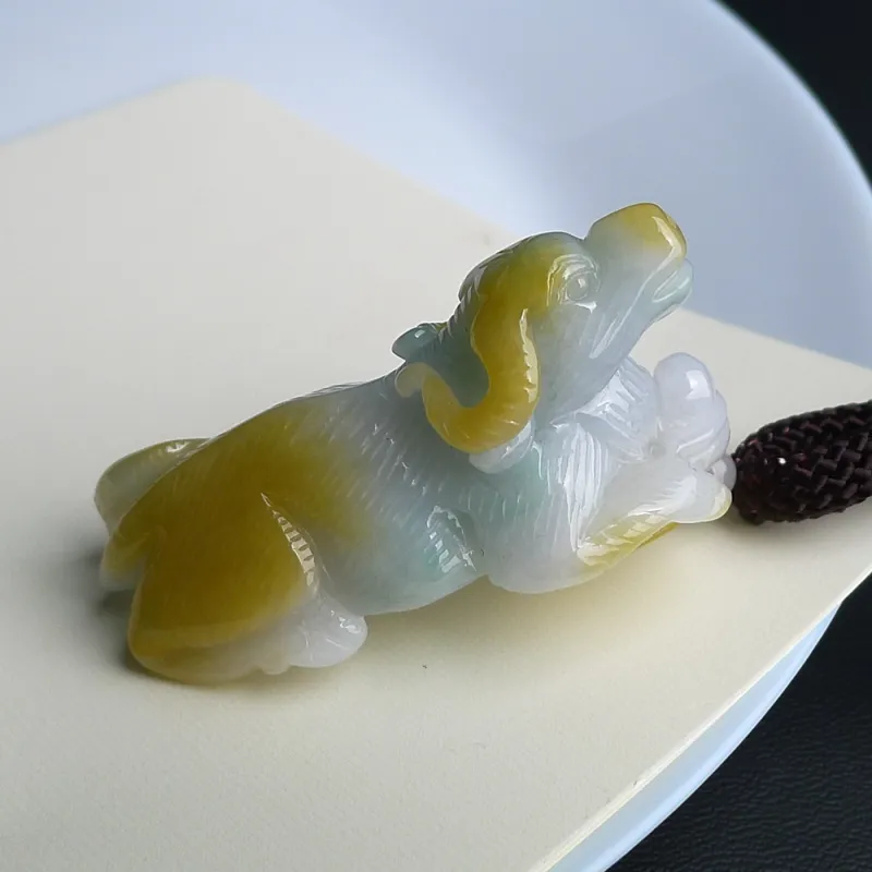 Jade Blossom Glutinous Jade Jadeite Handheld Piece Unisex-3