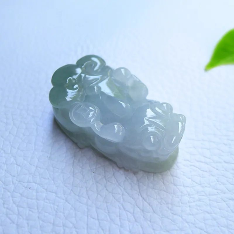 Jade Blossom Glutinous Jade Jadeite Pendants Unisex-4