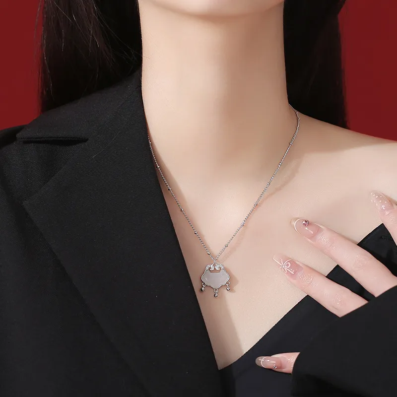 Fan Xing As Season Alloy Necklaces Women's-1
