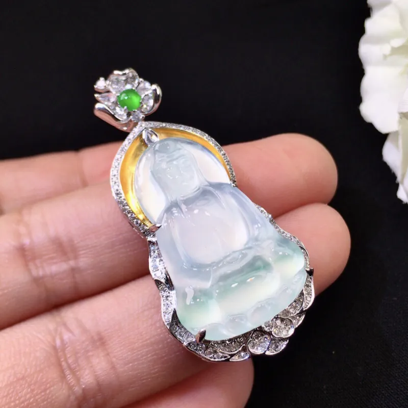 Xiangyan Ice Type Jadeite Necklaces Unisex-3